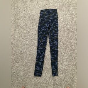 Aerie blue camo no middle seam fitted leggings